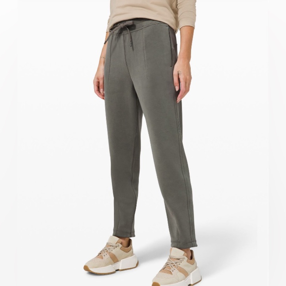 Lululemon soft ambitions high-rise jogger